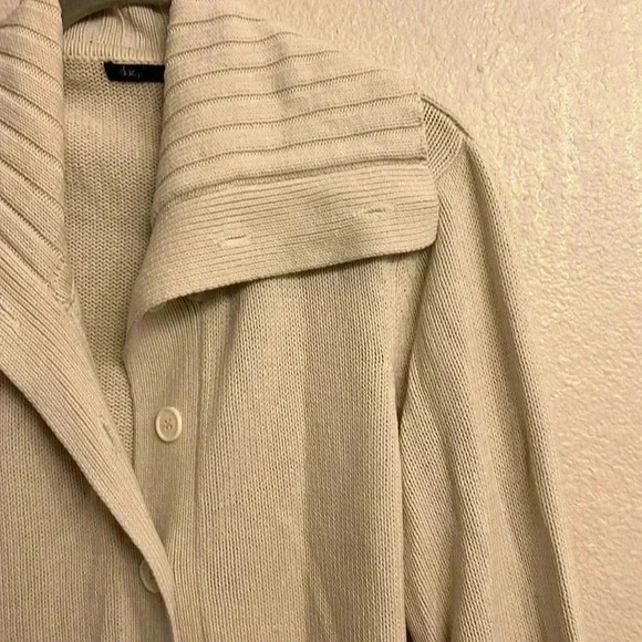 Daisy Fuentes Women Cream Open Button Down Cardigan Sweater Size 1X - Picture 5 of 6